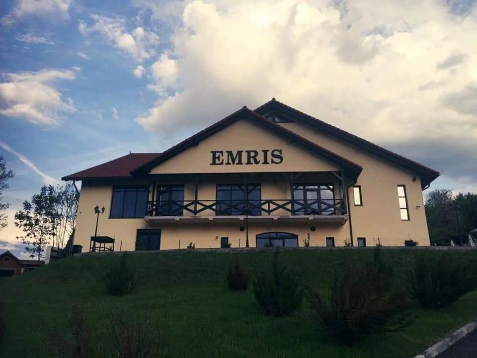 Pensiunea Emris Spatac Eksteriør bilde